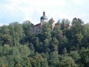 Burg Grabstein