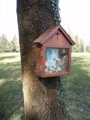 Tree shrine on the way/Bildbaum am Weg 