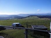 Ausblick vom Radom mit Gipfelstele