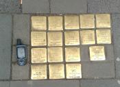 Stolpersteine auf der Bonner Str. 33 - gefunden von UteHans - N 50 55.134, O 6 57.614