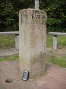 Alter Wegweiserstein auf der Tromm (Odenwald)