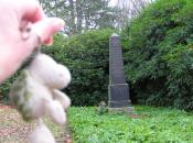 Beispiel zu 3: Denkmal mit Landschildkroete