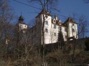 Castle Kainberg from below Schloss Kainberg von unten