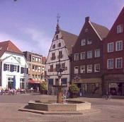 A: Der schöne Rheinenser Marktplatz