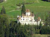 Schloss Pallaus eon Westen