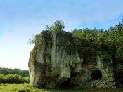 Käpt'n Blaubär in der Steinzeit - Hohler Stein