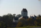 Das Schloss bei schönem Wetter