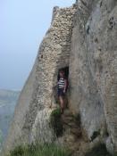 Durchstieg zur Aussicht auf Cap de Pinar