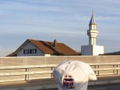 Moscheedach mit Minarett und Thai-TukTuk Kappe in Wangen b. Olten