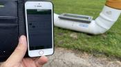 Handy vor Zigarettenbank