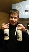 Kängarfield mit Milch